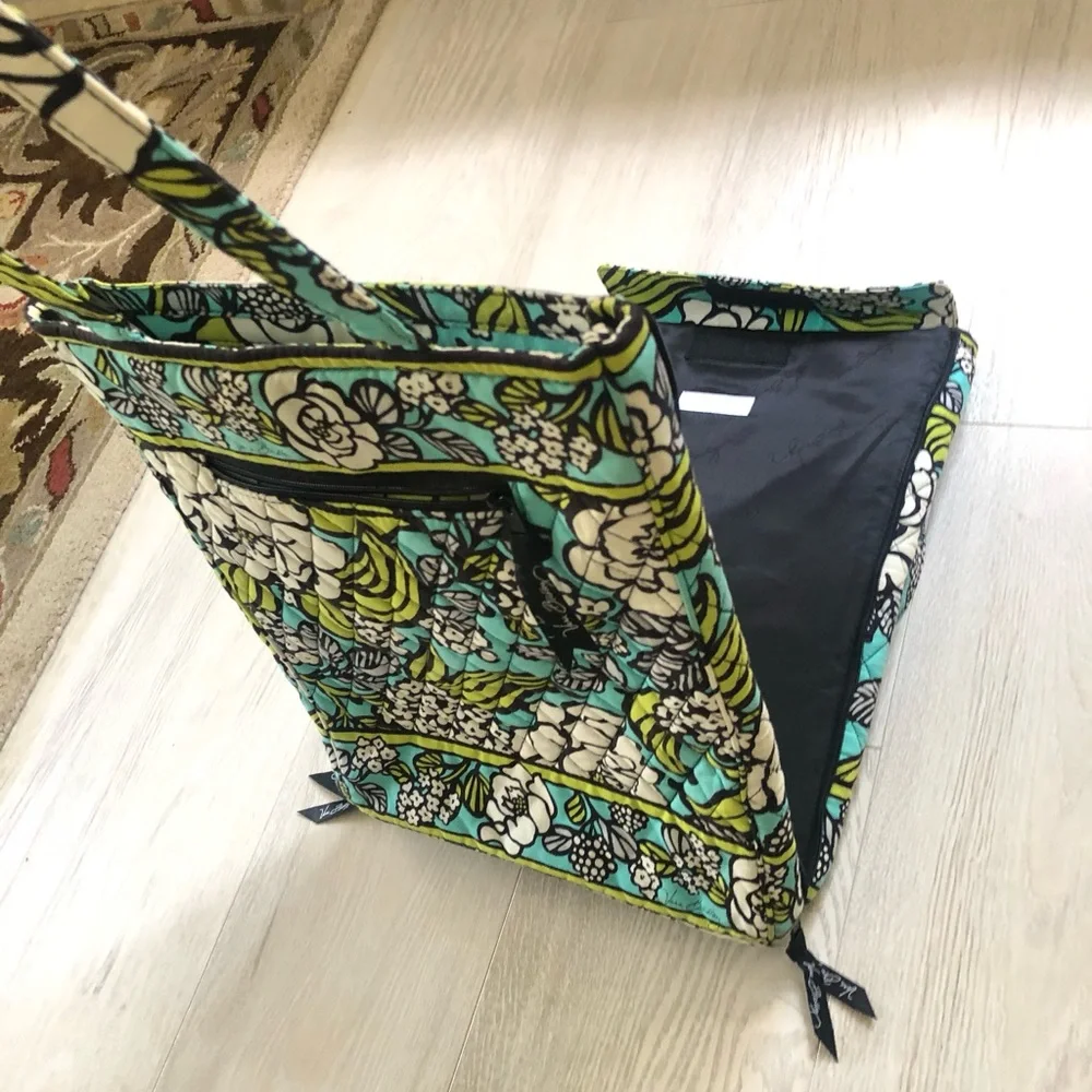 Vera Bradley “Island Blooms” Laptop Padded Multi Pocket Tote Bag